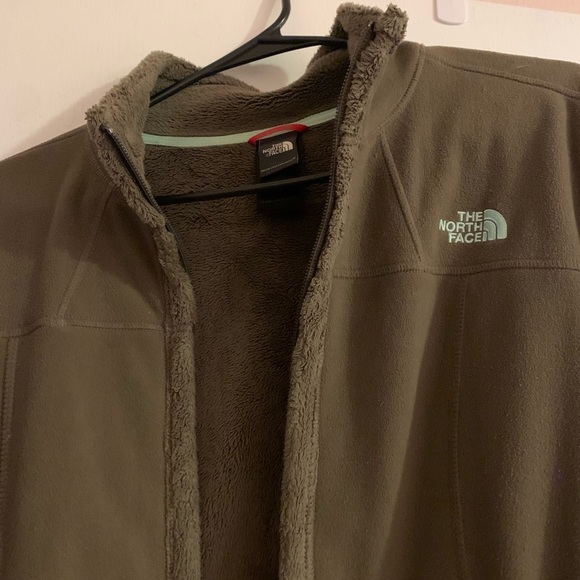 COPY - Woman’s north face olive green fleece jacket size large - Picture 2 of 2